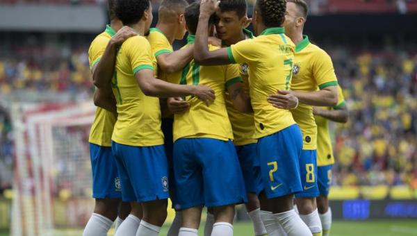 Jogadores da seleção brasileira decidem disputar Copa América no País