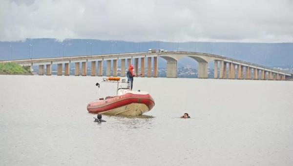 Jovem, de 22 anos, morre afogado próximo ao píer de ilha no lago de Palmas