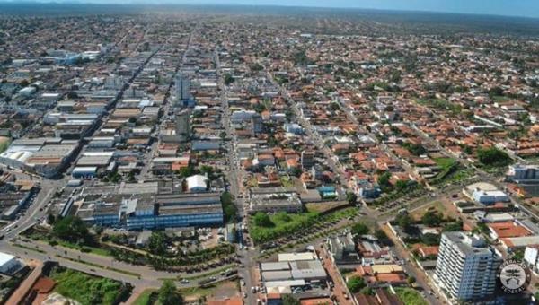 Jovem é encontrado morto com marcas de tiros, dentro de vala em Araguaína