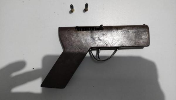 Jovem é preso por ameaçar vizinho com arma de fogo artesanal em Palmas 