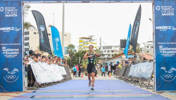 Jovem triatleta Tocantinense garante pódio na Copa América no Equador