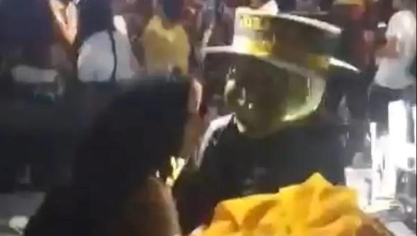 Jovem vai ao banheiro durante festa automotiva e acaba baleado com tiro no rosto