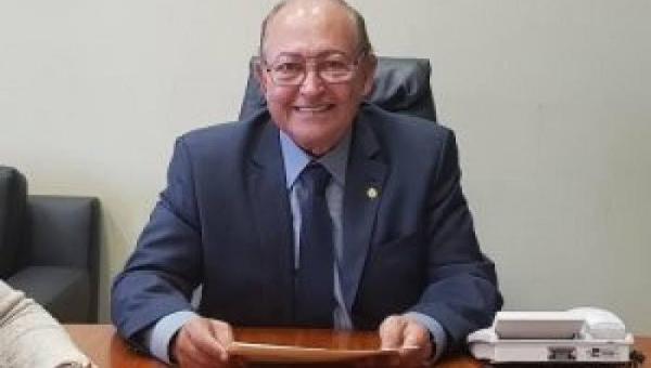 Lázaro Botelho deixa Secretaria do Governo para disputar cargo de Deputado Federal 