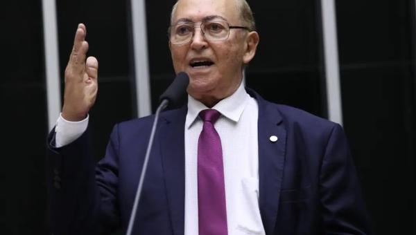Lázaro Botelho quer garantir suspensão imediata de cobrança automática por prestadoras de serviço

