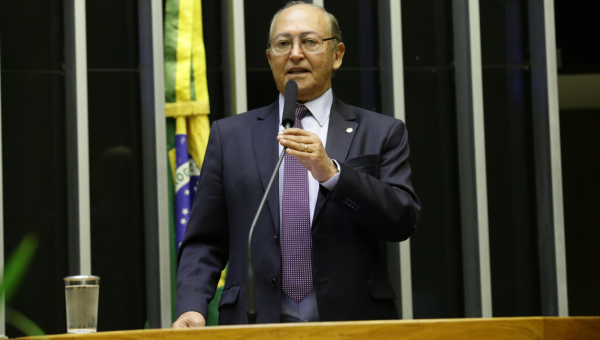 Lázaro Botelho quer priorizar beneficiários do Auxílio Brasil no programa Minha Casa, Minha Vida