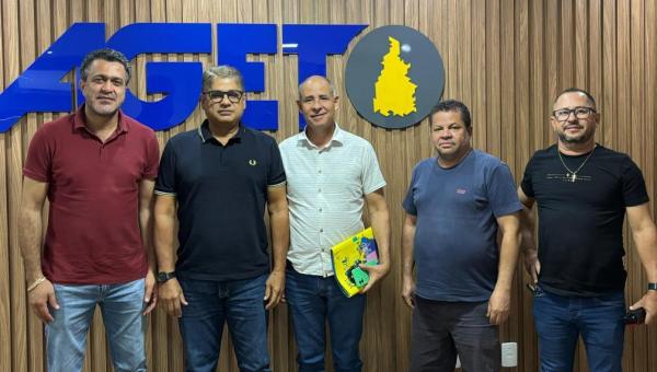 Luciano Oliveira articula obras na TO-336 e apoio aos prefeitos do interior