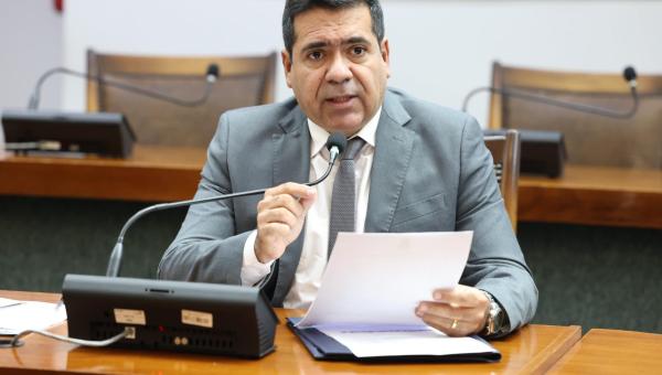 Marcus Marcelo propõe projeto de lei para prevenir golpes eletrônicos contra idosos