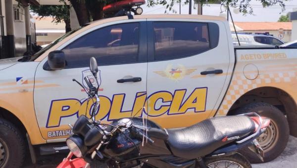 Menor é apreendido com motocicleta roubada em Sítio Novo do Tocantins