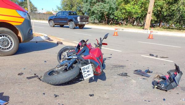 Motociclista de 21 anos morre ao colidir com veículo em Palmas