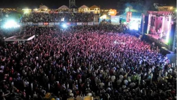 Na Expoara, após dois anos de pandemia, arena de shows volta a receber o público 