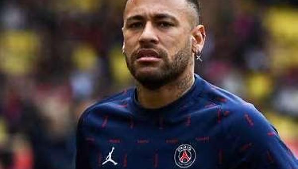 Neymar responde Fabio Aurélio: "Quer criticar, critica, mas falar m... assim não dá"