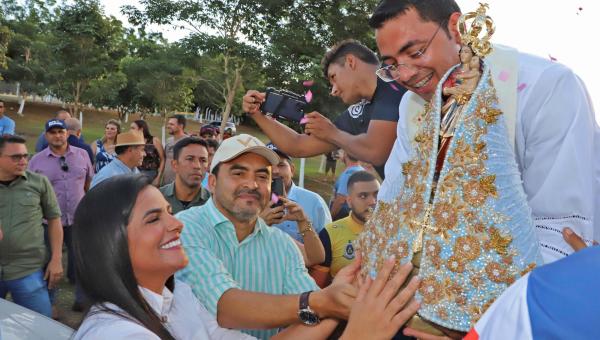 No Bico do Papagaio, governador Wanderlei Barbosa participa da procissão do Círio de Nazaré