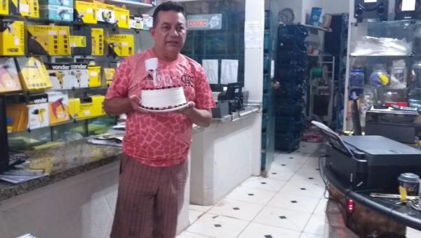 O empresário Nelson Brasil, em Ananás, celebra mais um aniversário 