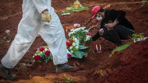 OMS alerta que nova variante Mu está se expandindo pela Colômbia e Equador