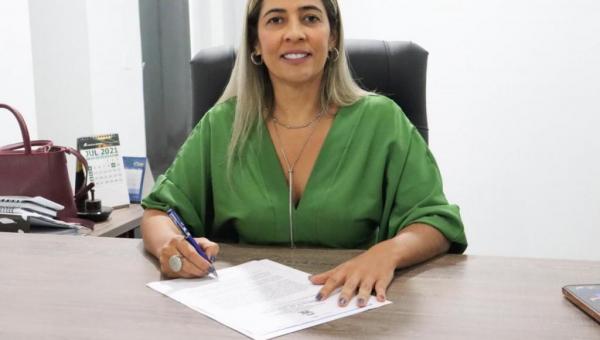 Patrícia Evelin decreta recesso administrativo de fim de ano em Xambioá