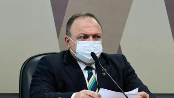 Pazuello negociou Coronavac com intermediários pelo triplo do preço