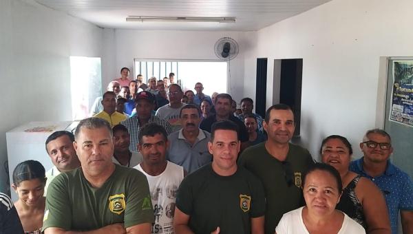 Pescadores de Babaçulândia e Filadélfia recebem orientações sobre o período da Piracema 