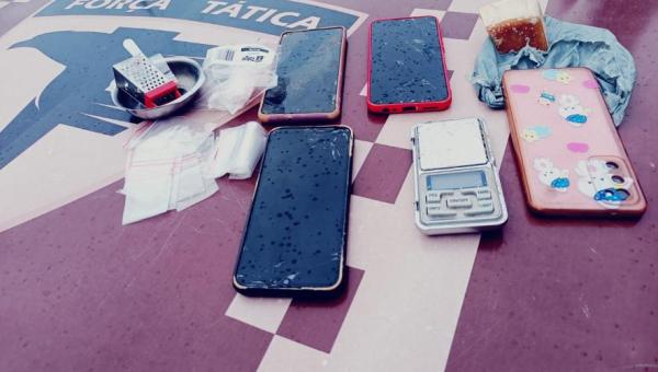 Polícia Militar prende homem por tráfico e direção perigosa em Aragominas