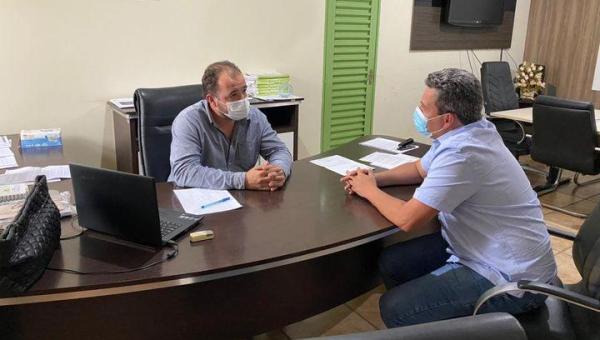 Prefeito Djalma Júnior discute construção de sede própria do Ruraltins em Wanderlândia