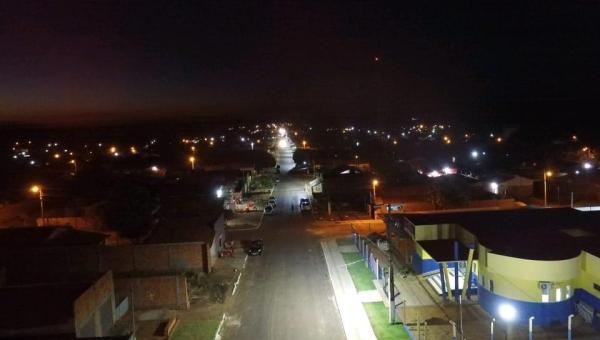 Prefeito Djalma Júnior investe na iluminação de LED em Wanderlândia
