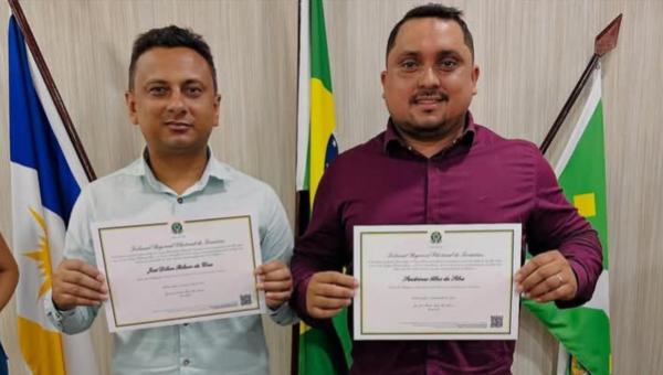 Prefeito Eleito Sandrimar, o vice Dilson Ribeiro e Vereadores eleitos de Cachoeirinha são Diplomados em cerimônia na Câmara Municipal de Araguatins