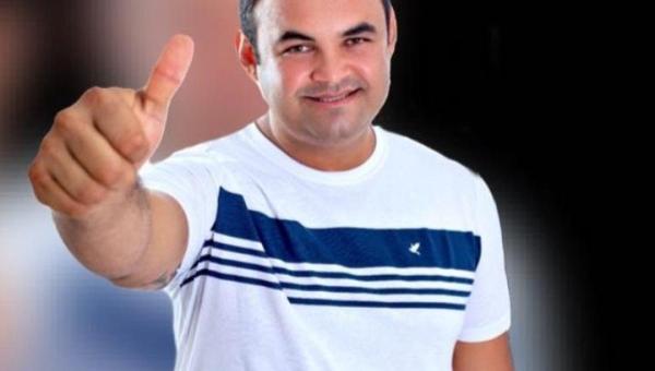 Prefeito Jackson Soares assina ordem de serviço para obras diversas obras em Darcinópolis