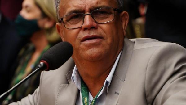 Prefeito Valdemar Nepomoceno participa da XXll Marcha dos Prefeitos em Brasília