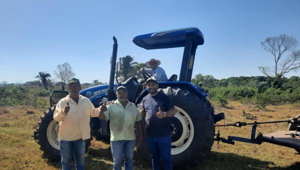 Prefeitura de Ananás destina maquinários para o fortalecimento da produção de alimentos 