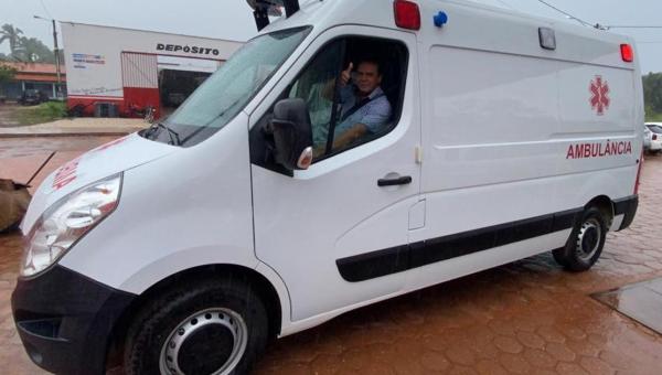 Prefeitura de Ananás recebe emenda parlamentar do deputado Fabion para compra de ambulância