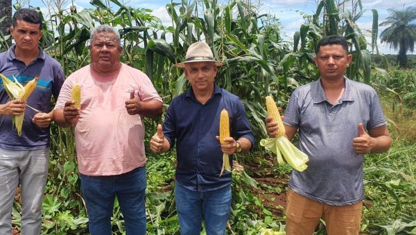 Prefeitura de Angico incentiva pequenos agricultores do Povoado Mato Redondo