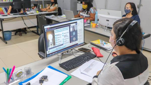 Prefeitura de Gurupi debate adesão ao Aprova Brasil nas escolas do município 