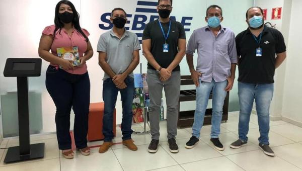 Prefeitura e SEBRAE firmam parceria para capacitação de Empreendedores Locais de Piraquê