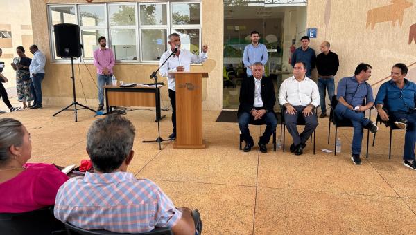 Presidente da Aleto participa da entrega de 64 veículos para Política de Proteção à Mulher nos municípios