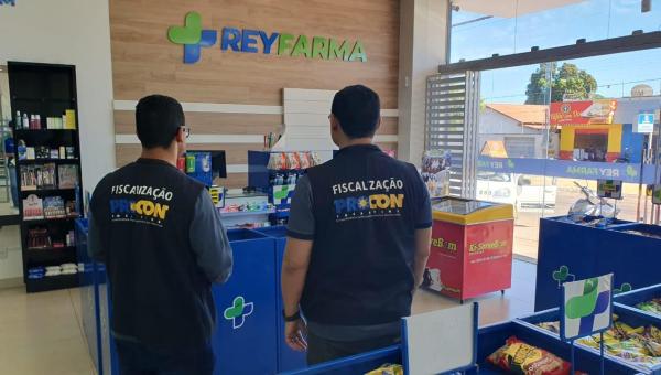 Procon Tocantins notifica empresas por falta de identificação de atendimento prioritário para autistas