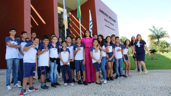 Projeto Assembleia vai à Escola tem sua primeira edição realizada em Palmas