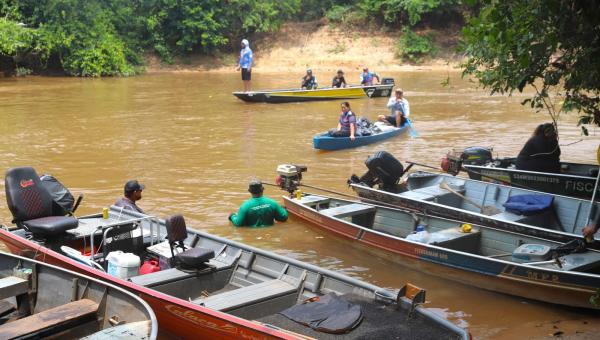 Projeto Rio Lontra Vivo mobilizou mais de 90 voluntários em ação de limpeza e conscientização ambiental