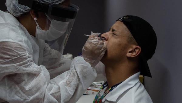 Saúde gera apagão de casos de Covid ao mudar regra para notificação