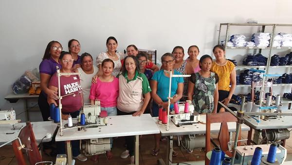 Secretaria da Mulher e Prefeitura de Ananás realizam cursos de Corte e Costura e Olericultura em Ananás