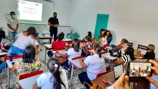 Secretaria de Educação, Cultura e Esporte promove capacitação com manipuladoras de alimentos para retorno das aulas presenciais
