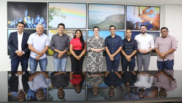 Semana começa quente na política com reunião entre Cinthia Ribeiro e grupo de deputados 