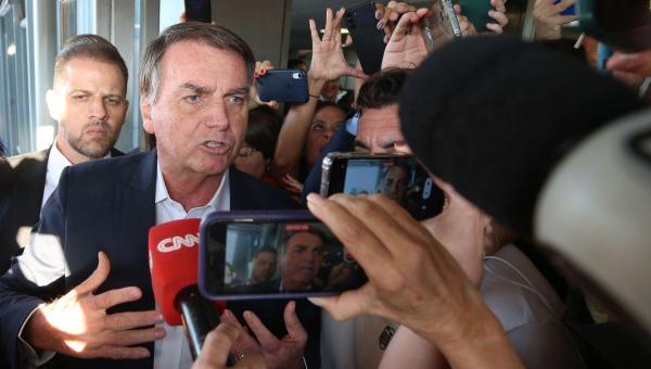 STF envia processo contra Bolsonaro à primeira instância