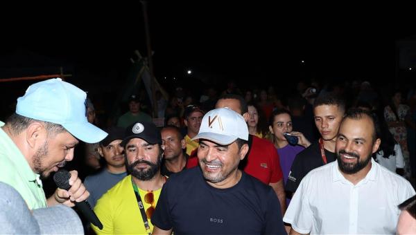 Temporada de praia de Araguanã termina com presença do governador Wanderlei Barbosa