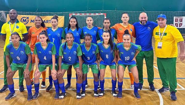 Time de futsal feminino do Colégio Estadual Guilherme Dourado enfrenta a França nesta segunda-feira, 16, na final do Mundial Escolar