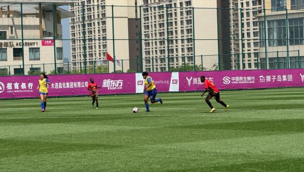 Time feminino do Brasil estreia no Mundial de Futebol Escolar