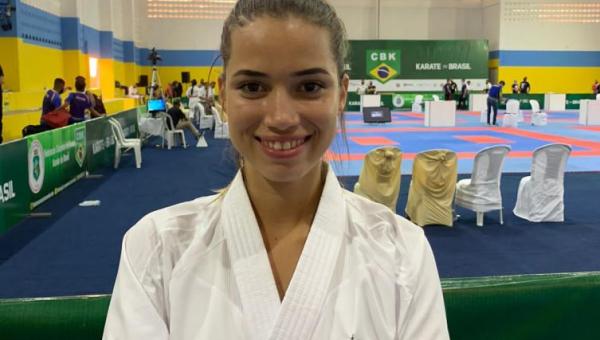 Tocantinense Karoline Burjack disputou o Brasileiro de Karatê 

