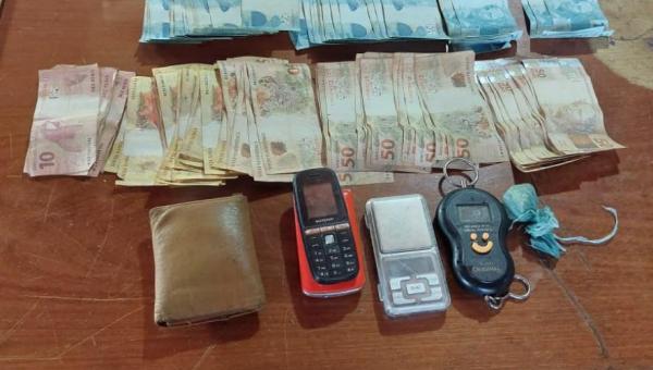 Traficante é preso com mais de R$ 8 mil em Miranorte