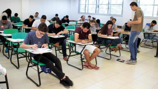 Unitins aplica provas do primeiro vestibular de Medicina 
