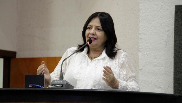 Valderez é reconduzida à Presidência da Comissão de Saúde e Assistência Social da Assembleia