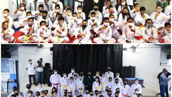 Valderez participa de entrega de faixas e kimonos para alunos do Projeto “Faixas do Bem”