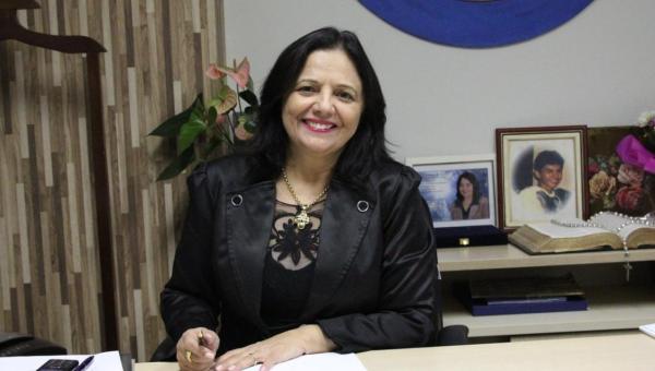 Valderez se posiciona favorável a MP do vale-gás: “garantia de comida na mesa dos tocantinenses”